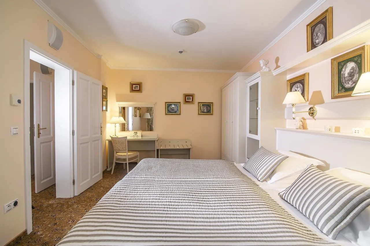 Hotel Karlsbad Grande Madonna
