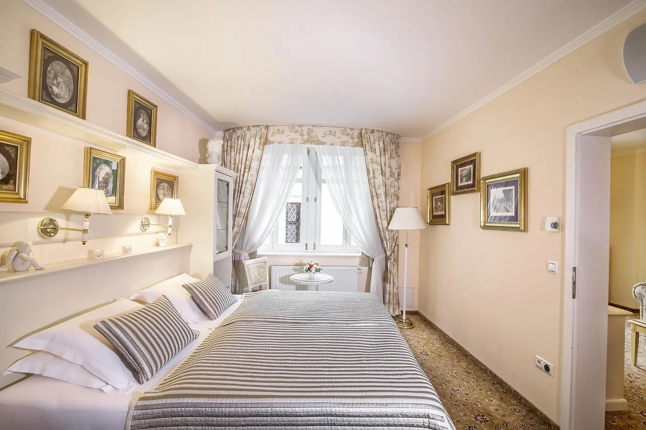 Отель Karlsbad Grande Madonna 4*, Карловы Вары